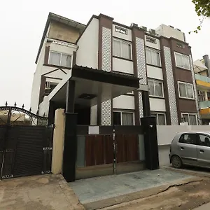 oyo-11451-hotel-auston.hotelsdelhi.org/